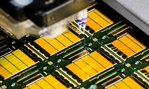 硬件情报站第109期: RTX 4070定价曝光 NV炮轰挖矿 内存市场震荡